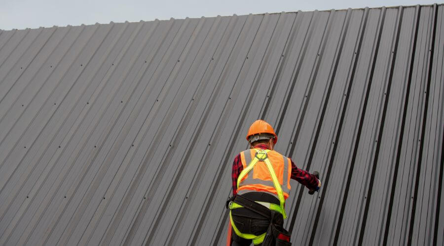 Professional New roof installation in Hiland, WY